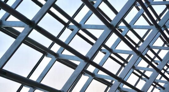 Steel frame: o que é e quando usar 